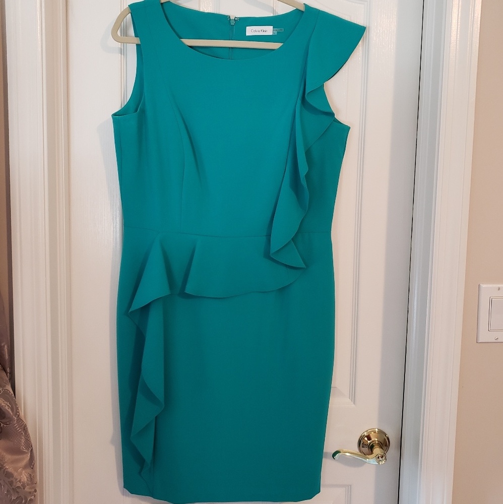 Calvin Klein Size 12